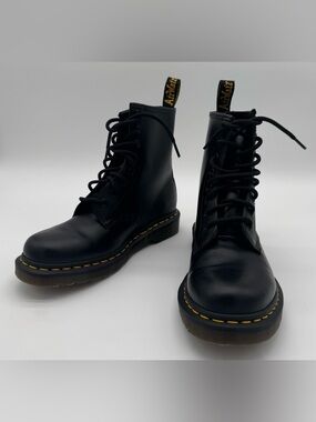 Dr. Martins 1460 Black Smooth Leather Lace Up Boots US Ladies Size 7 - New!!!!!